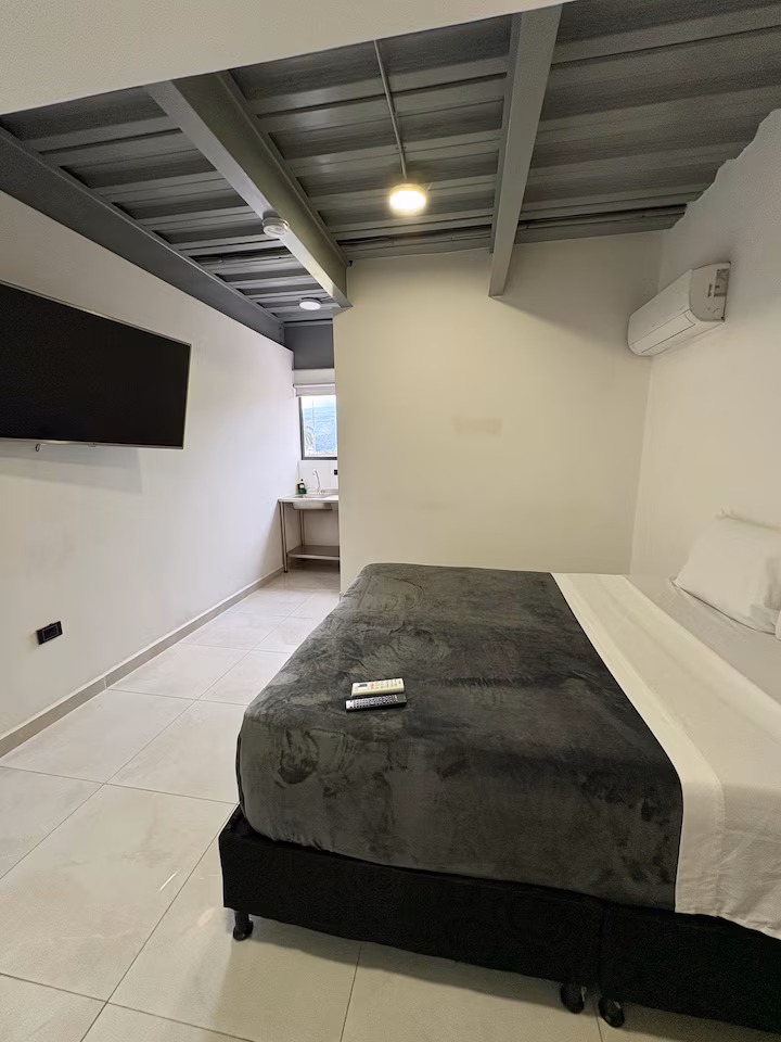 Estudio 17 - apartamento amoblado en Prado Centro Medellín 3